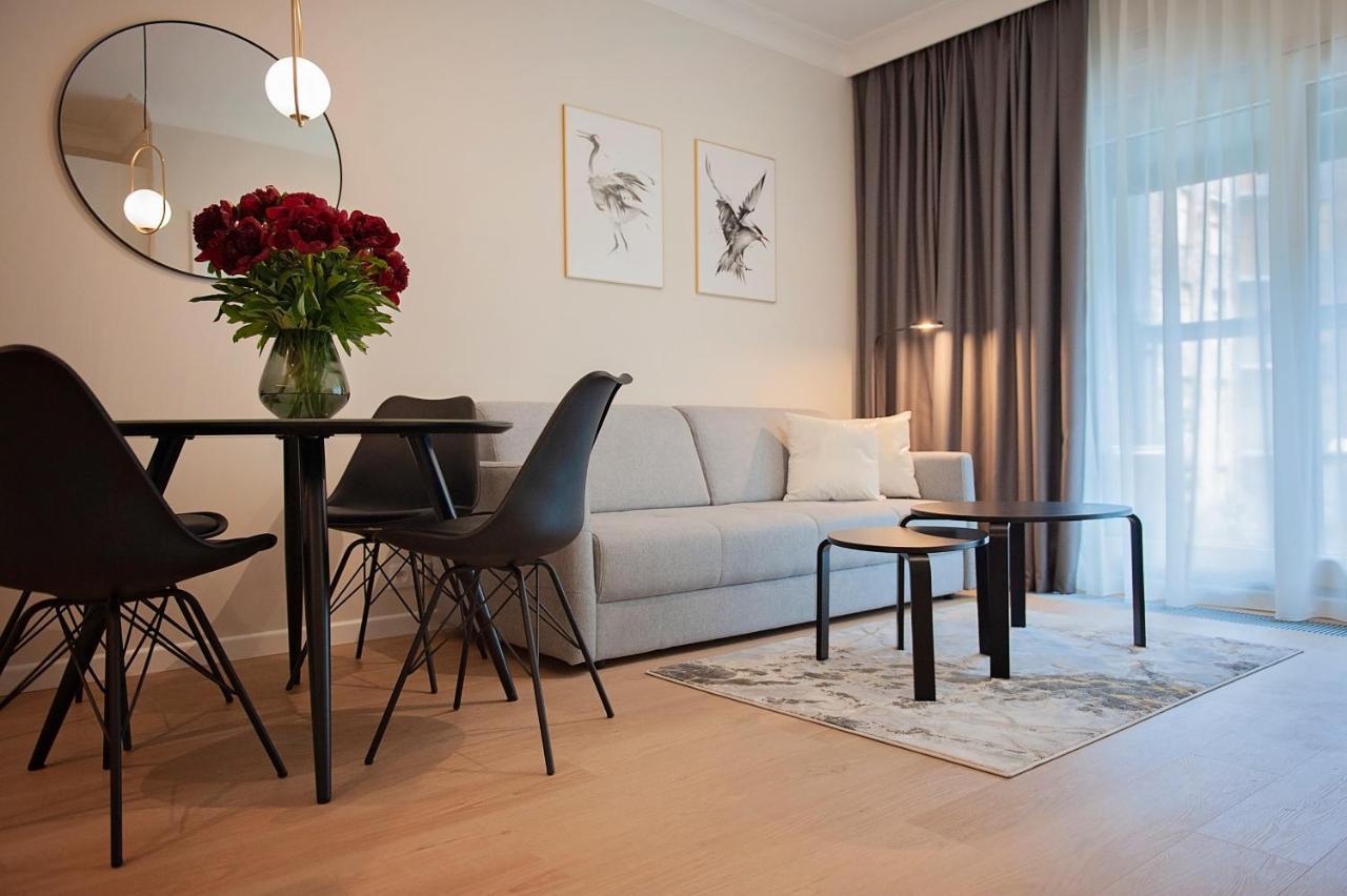 Mennica Residence Patronus Apartments Varşovia Exterior foto